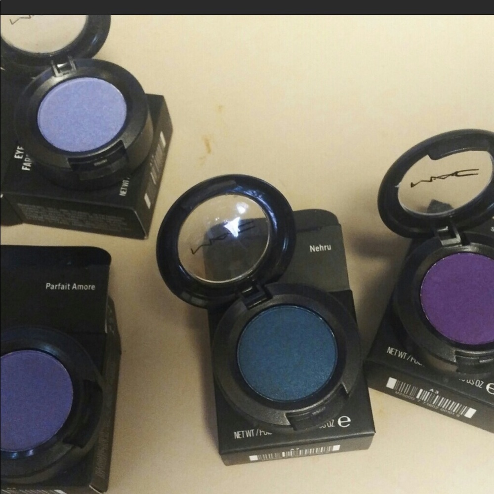 MAC Cosmetics - Picture 7 of 8